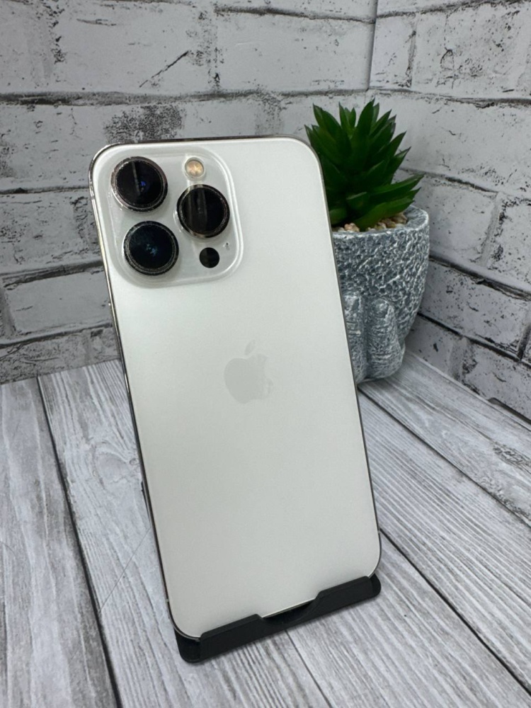 Смартфон iPhone 13 PRO 256 GB