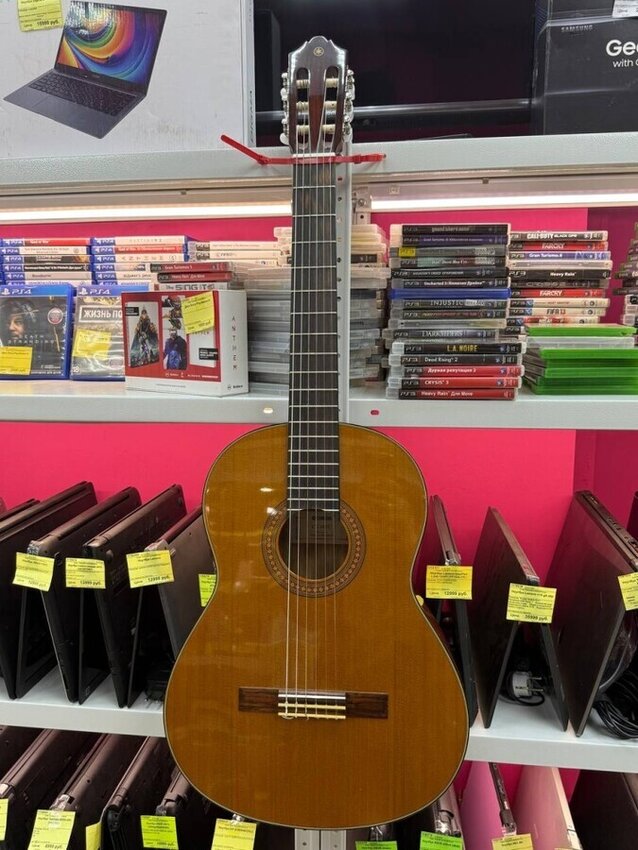 Гитара Yamaha CG142C