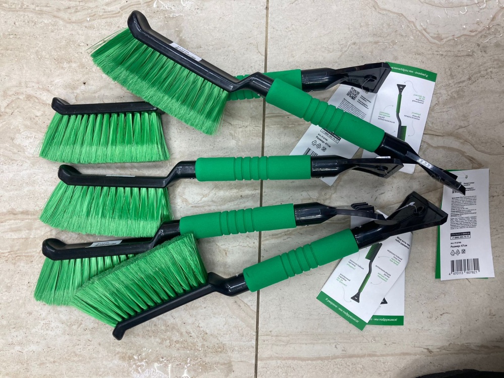 Щетка скребок GRASS