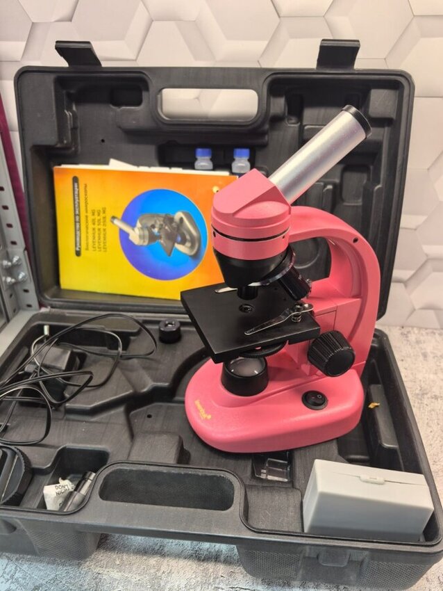 Микроскоп Levenhuk