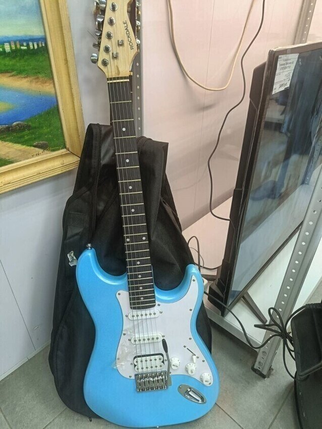 Электрогитара  ROCKDALE