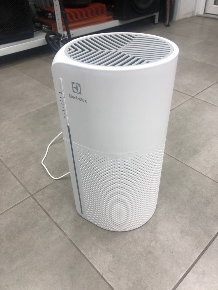 Очиститель воздуха Electrolux EAP - 1016