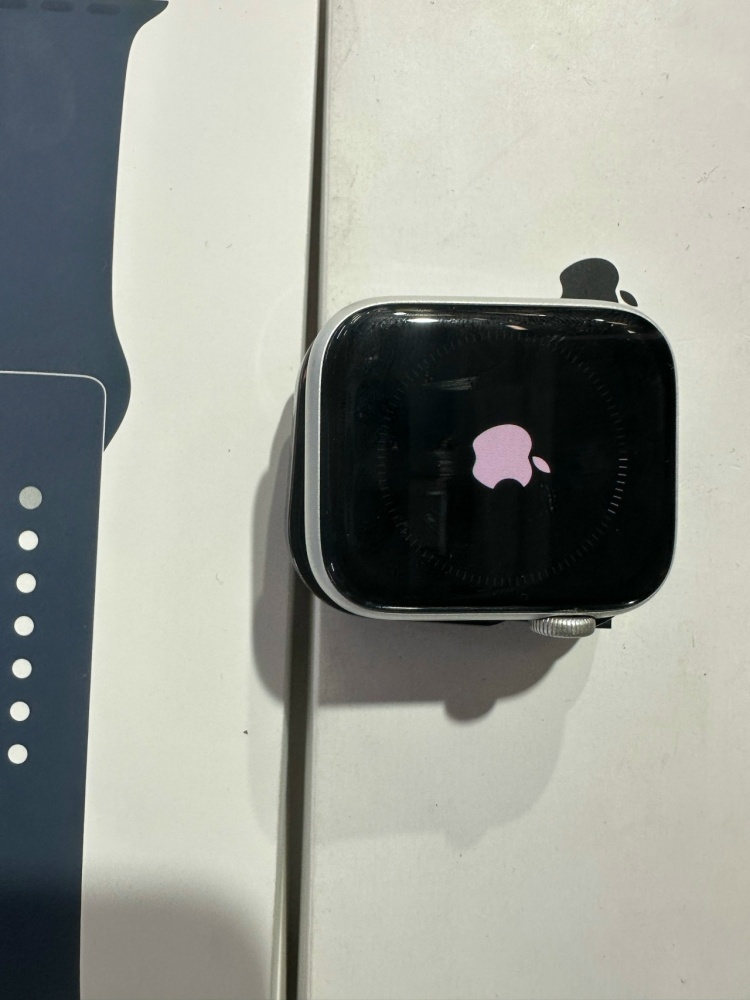 Часы Apple SE 2-поколения