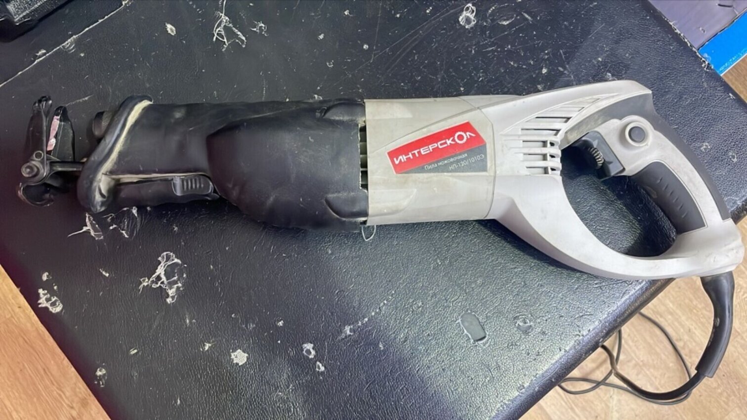 Сабельная пила Интерскол МП120/1010Э