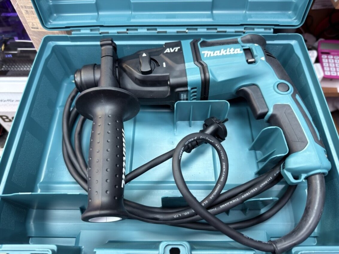 Перфоратор Makita HR 17841F