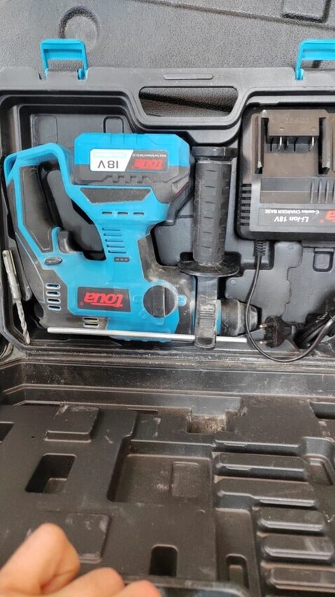 Перфоратор TOYA