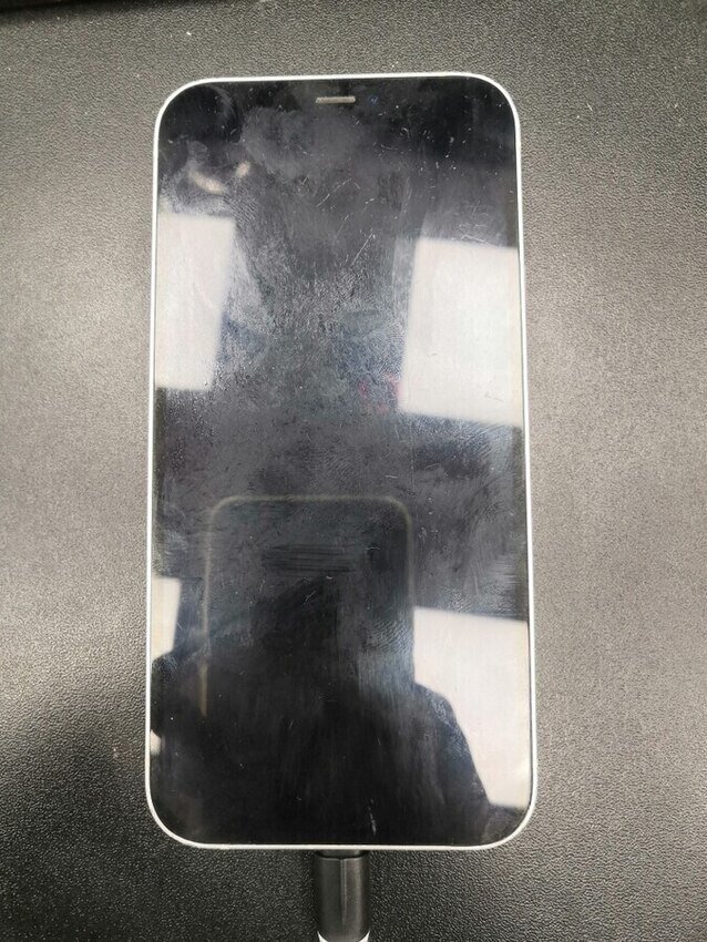 Смартфон iPhone 12 64 Gb