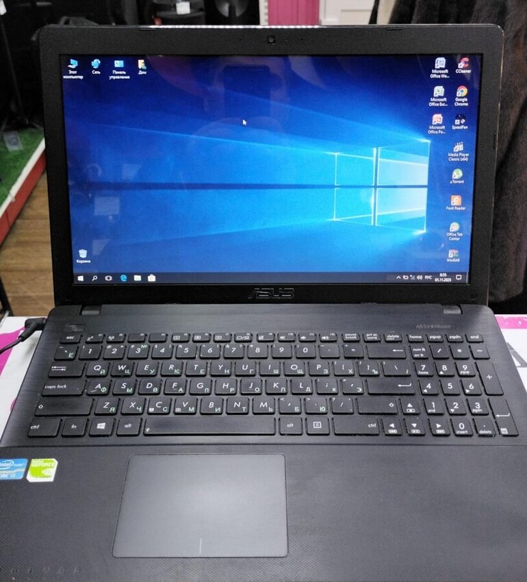 Ноутбук ASUS 15,6"