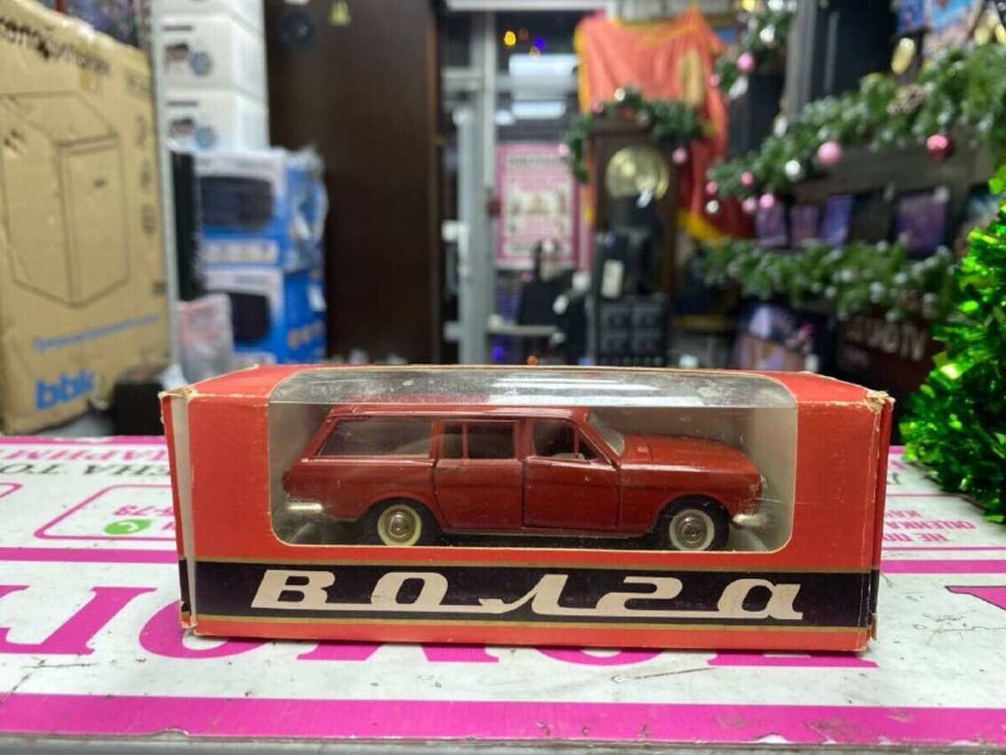 Машинка волга ссср красная