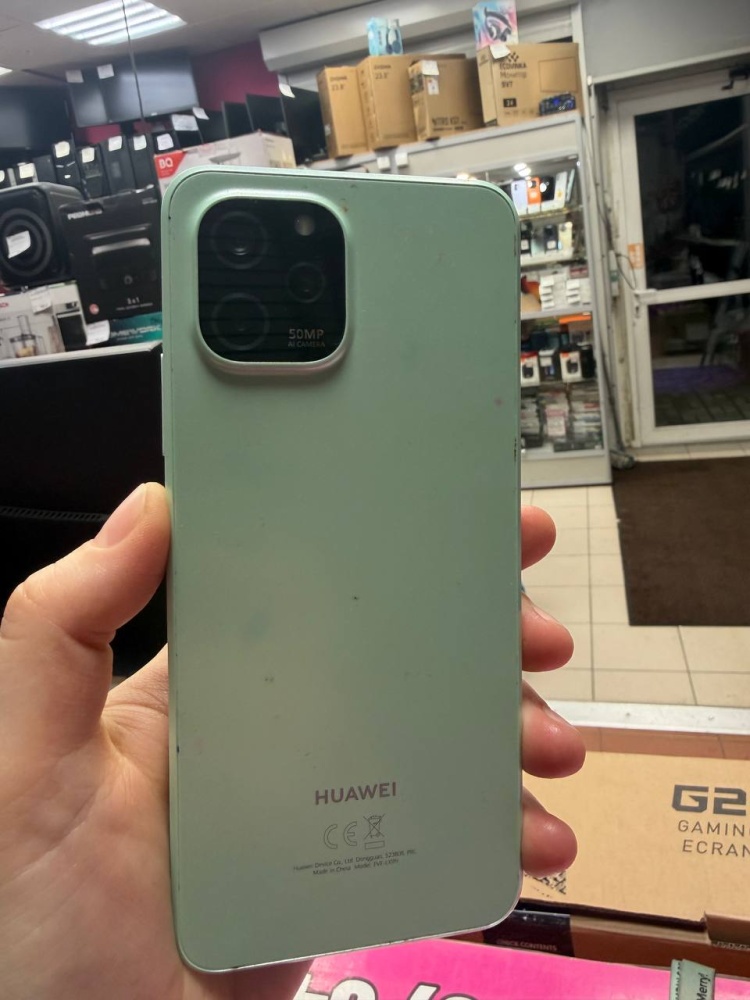 Смартфон Huawei Nova Y61(4\64)