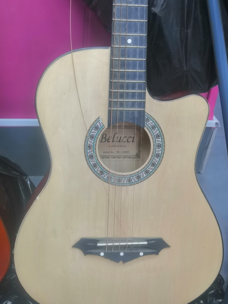 Гитара belucci