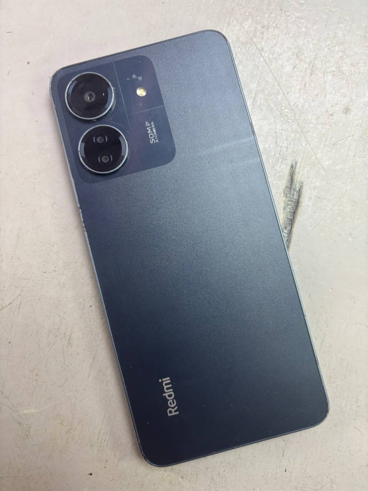 Смартфон Xiaomi Redmi 13C 4\128