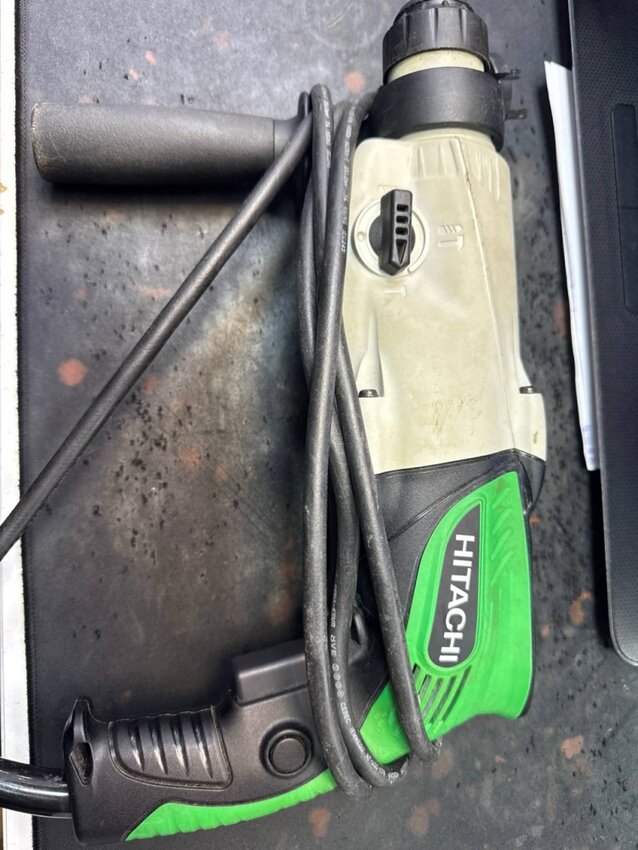 Перфоратор Hitachi