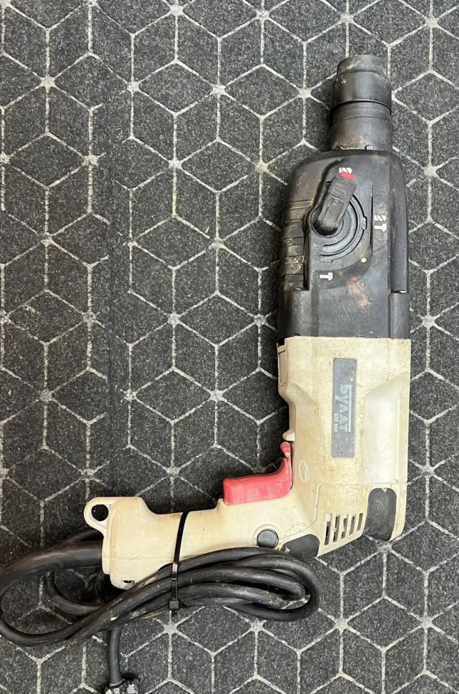 Перфоратор булат бпе 950