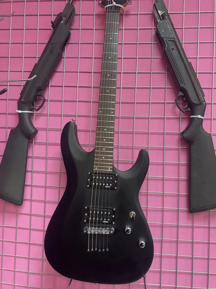 Schecter diamond series