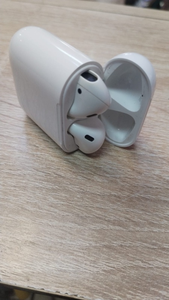 Наушники Airpods