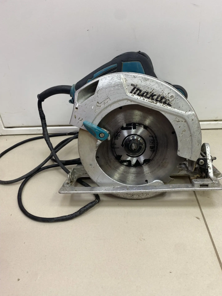Циркулярная пила  MAKITA