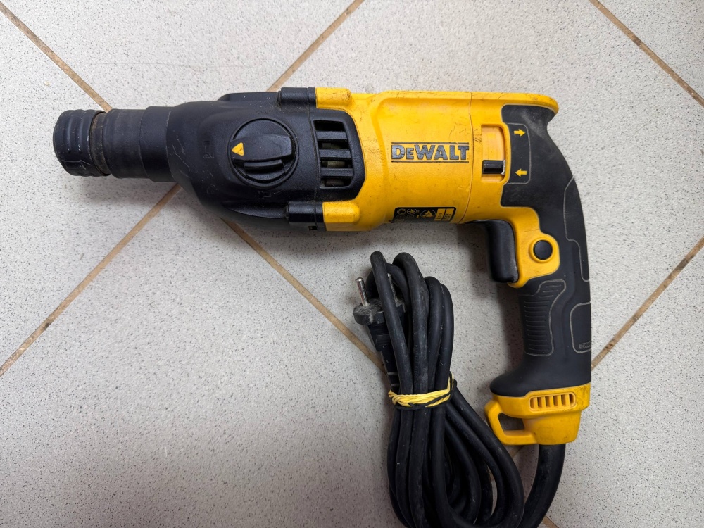 Перфоратор Dewault