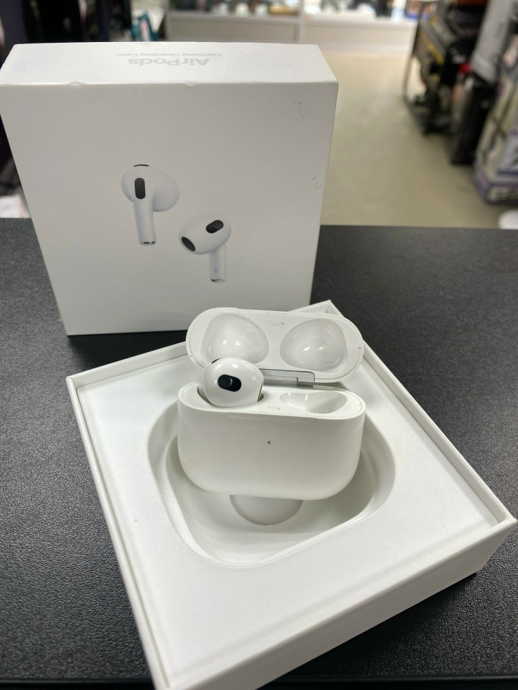 Наушники Airpods Pro 3