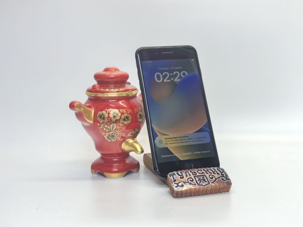 Смартфон iPhone 8+