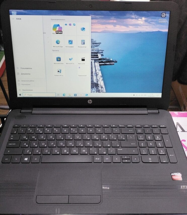 Ноутбук HP 15.6"