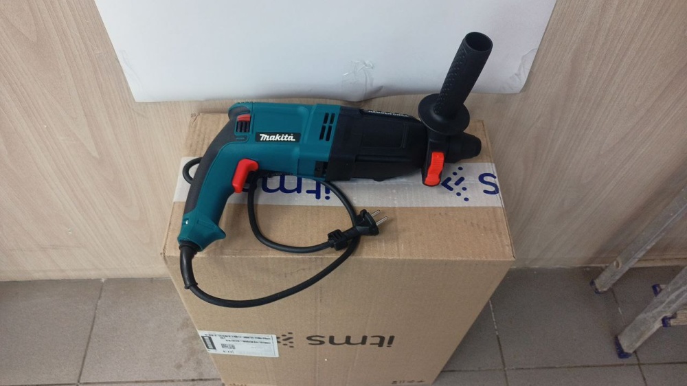 Перфоратор Makita Hammer Drill