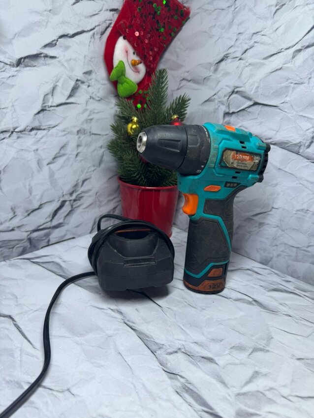 Шуруповерт Sturm CD 1235