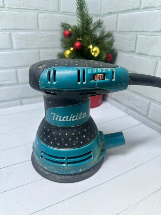 Шлифмашина Makita