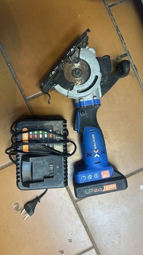 Циркулярная пила Dexter акб