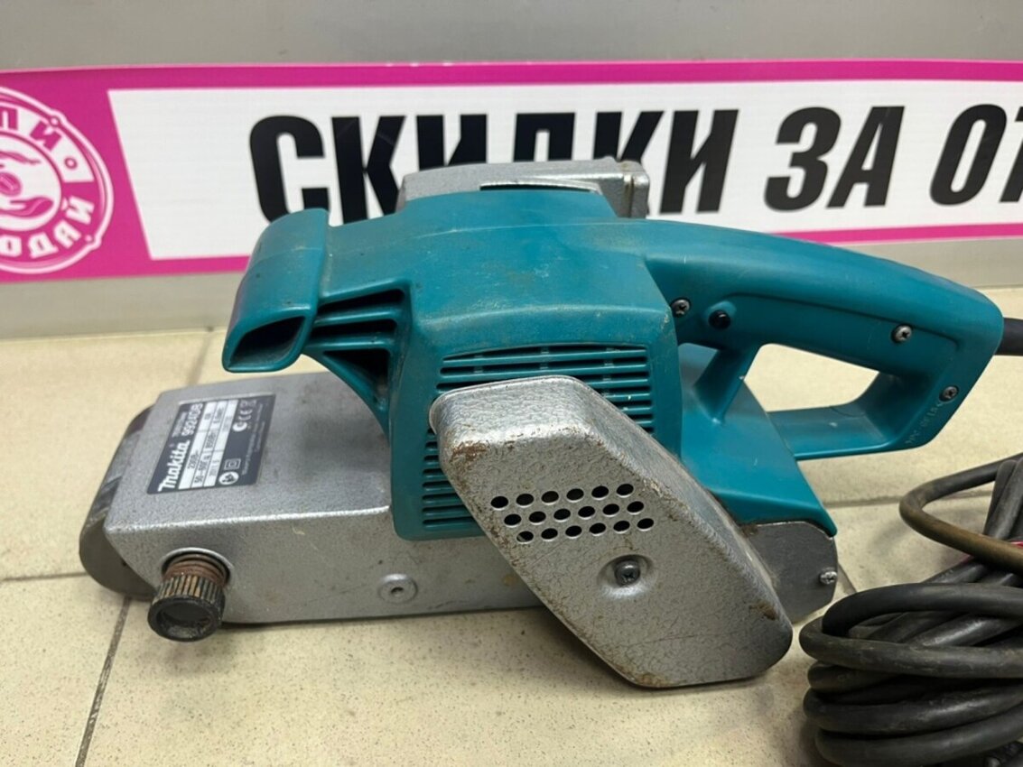 Шлифмашина Makita 9924DB