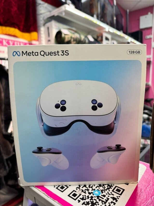 Шлем виртуальной реальности Quest 3s