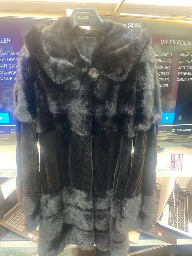 Шуба НОРКА черная 40 р.