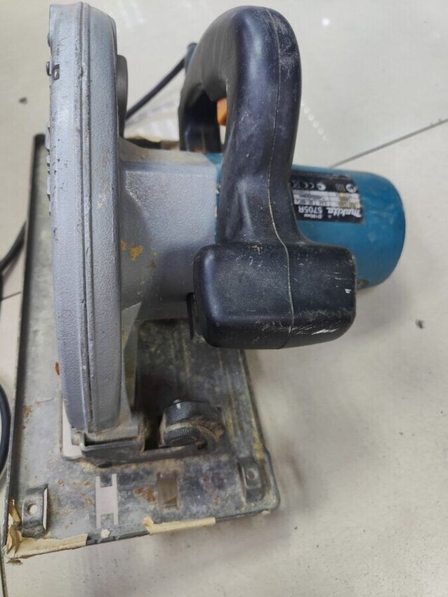 Циркулярная пила Makita 5705R