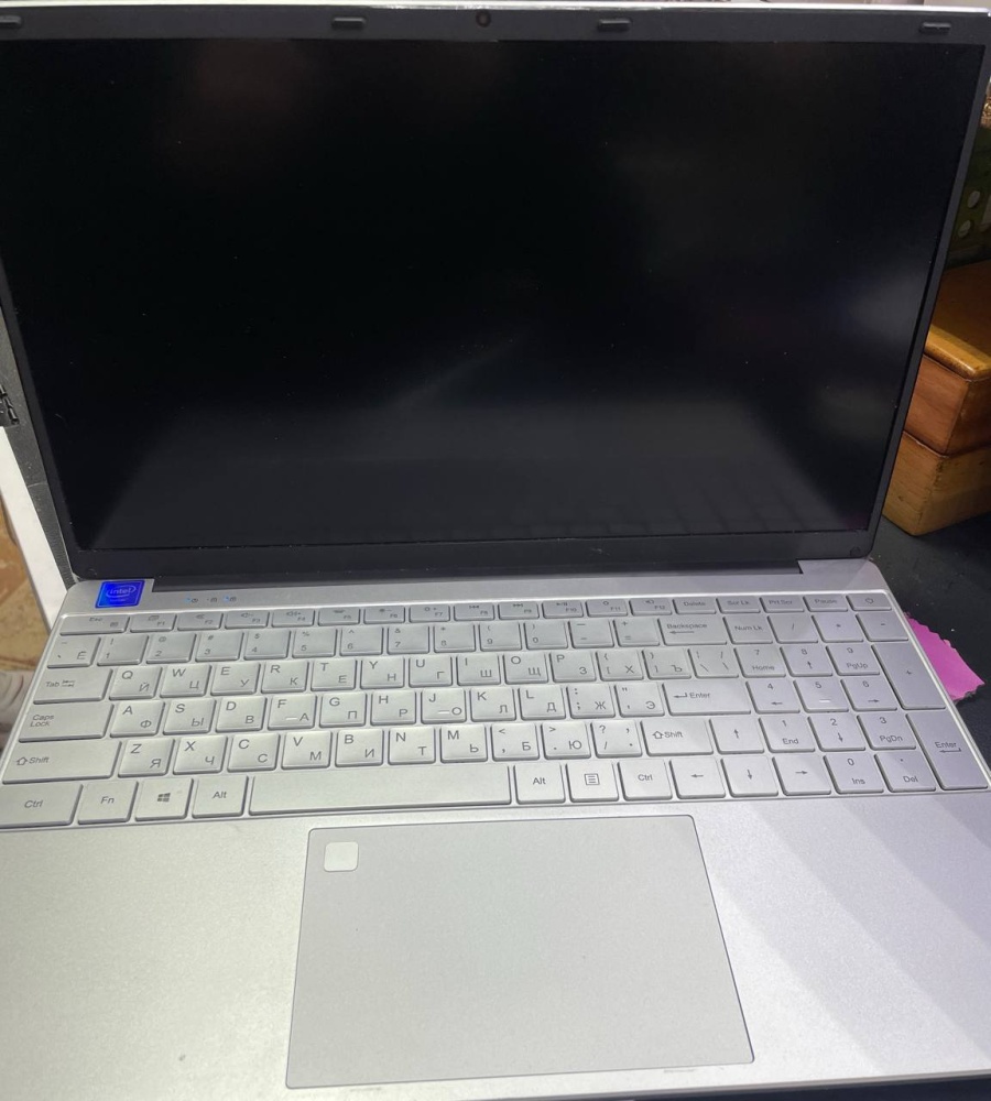 Ноутбук 15.6"