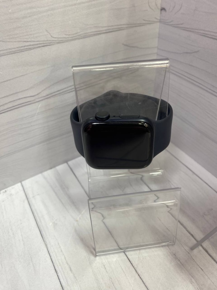 Часы Apple SE 3 40MM